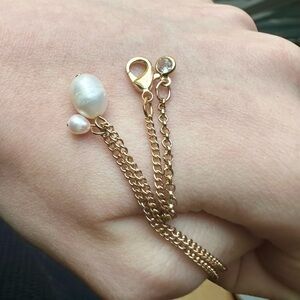 American Eagle Dainty Faux Pearl Gold Toned Chain Necklace